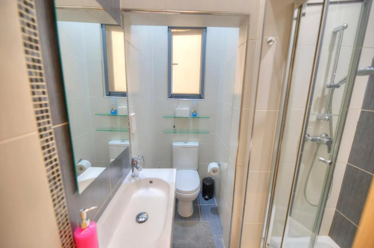 Spacious And Beautifully Furnished 3 Bedrooms/3Bathrooms Apartment With 2 Balconies Wvid1-1 Gzira