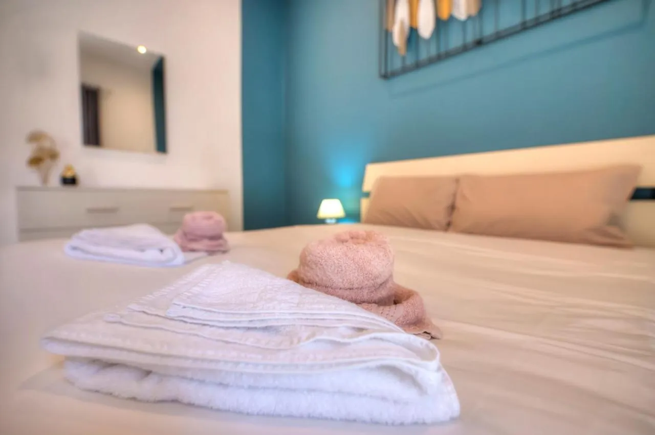 Spacious And Beautifully Furnished 3 Bedrooms/3Bathrooms Apartment With 2 Balconies Wvid1-1 Gzira 0*,  Malta