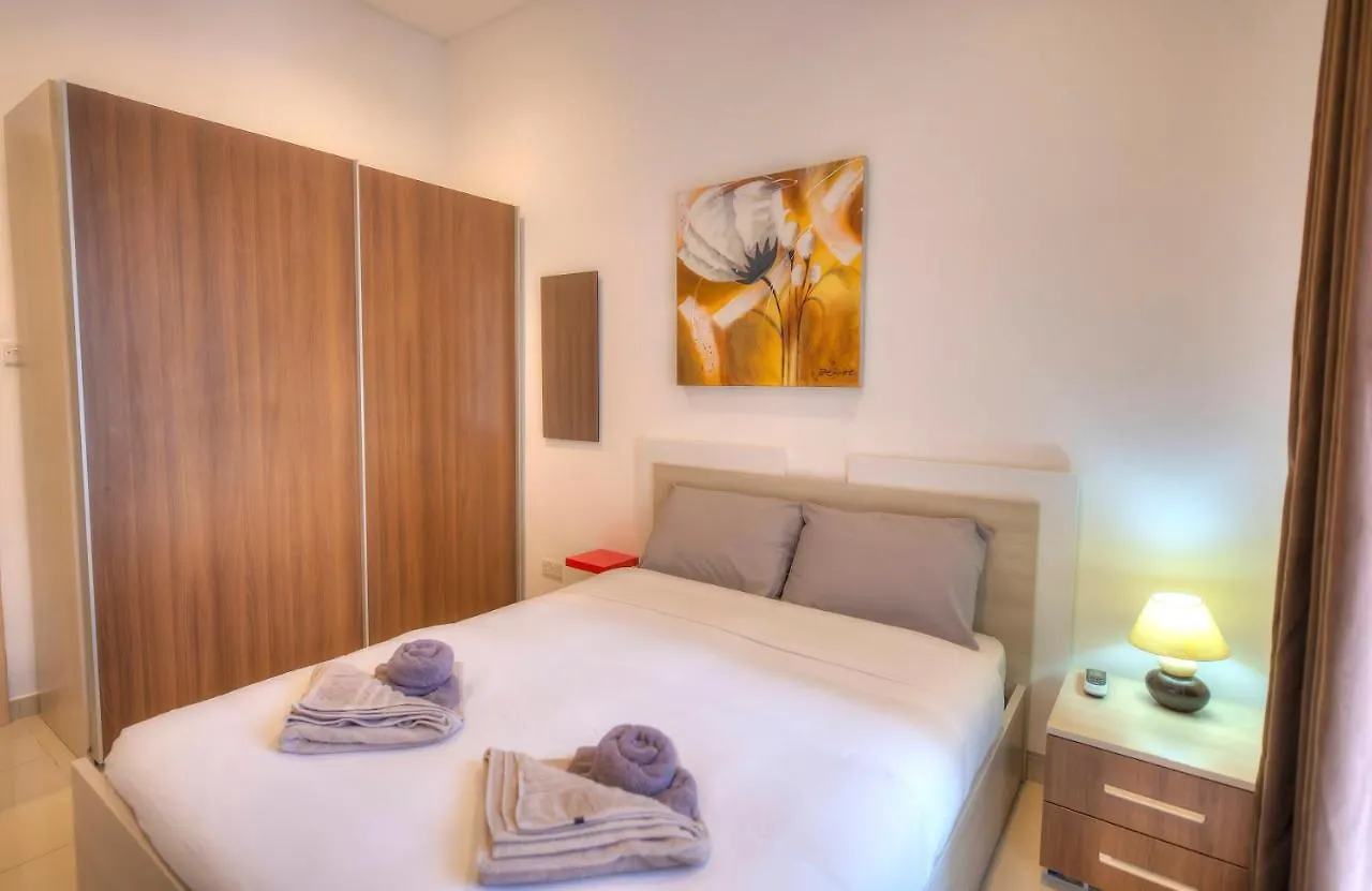 Spacious And Beautifully Furnished 3 Bedrooms/3Bathrooms Apartment With 2 Balconies Wvid1-1 Gzira Malta
