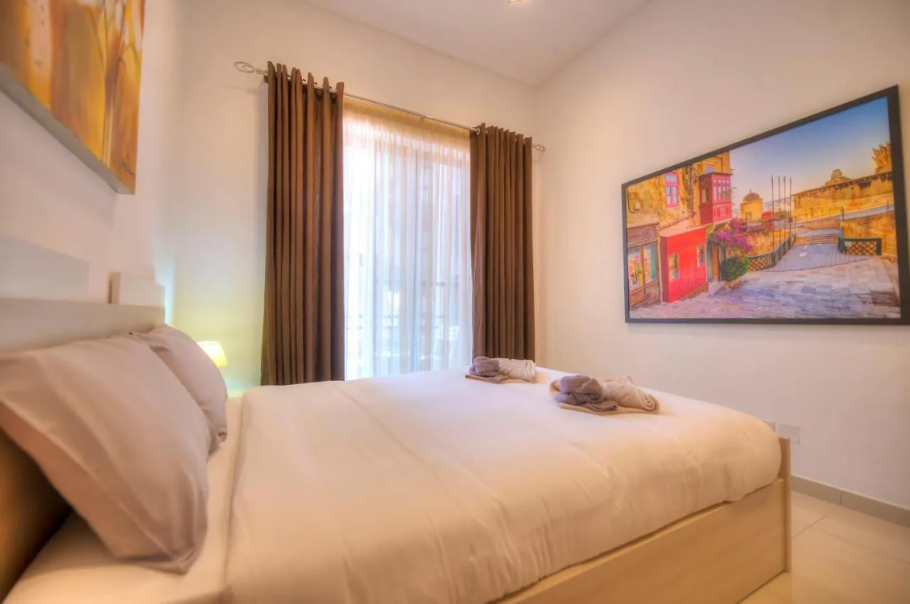 Spacious And Beautifully Furnished 3 Bedrooms/3Bathrooms Apartment With 2 Balconies Wvid1-1 Gzira